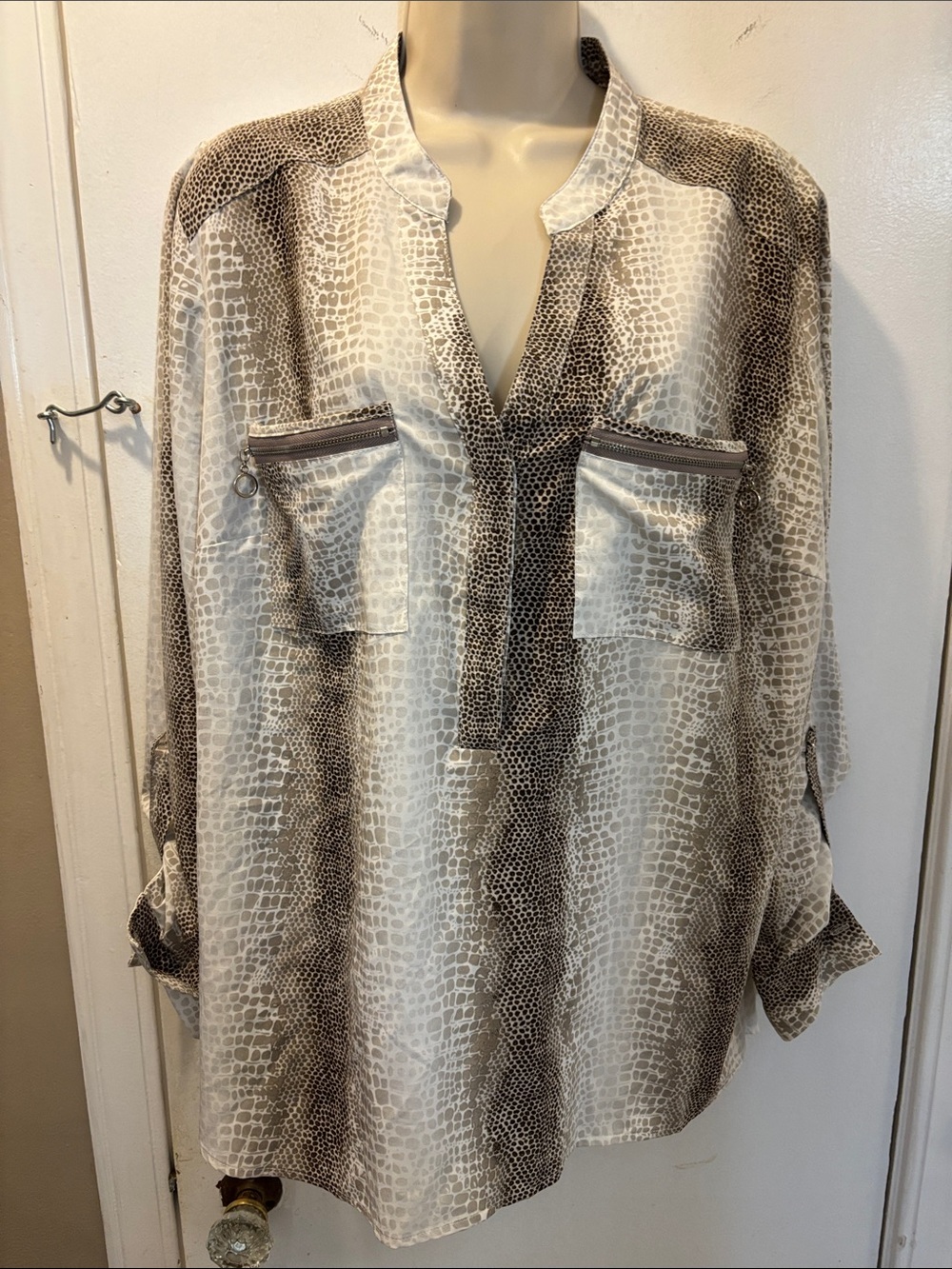 Notations Woman 1X Snake-Print Tunic Blouse 26-351